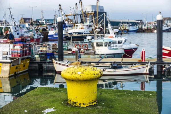 Antiguo Amarre Amarillo Barcos Pesca Pequeño Puerto Comercial Howth Pueblo — Foto de Stock