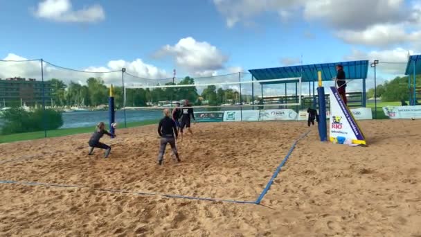 Petersburg Rusia Agosto 2019 Voleibol Playa Isla Elagin Pasatiempo Deportivo — Vídeos de Stock