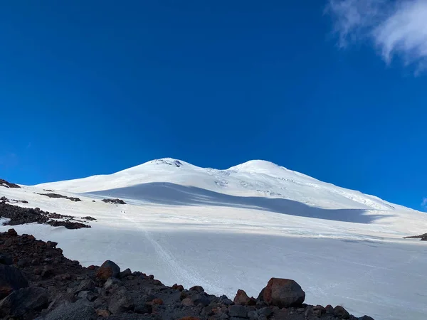 Monte Elbrus Vista Aérea Uma Bela Paisagem Montanha Inverno Encostas — Fotografia de Stock