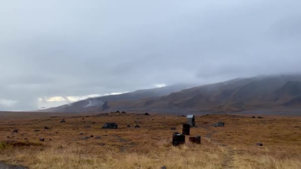 Krásná Podzimní Tundra Pečená Půda Kopce Lávové Pláně Černým Sopečným — Stock video