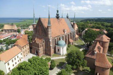 13. yüzyılda Frombork Katedrali, Nicolaus Copernicus (Polonya nerede ikamet şehir görünümünü).