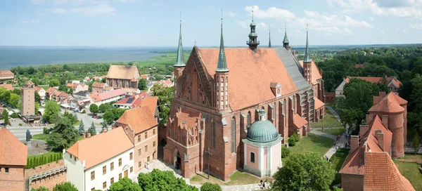 Panoramatický Pohled Století Frombork Katedrály Vistuly Pozadí Polsko — Stock fotografie