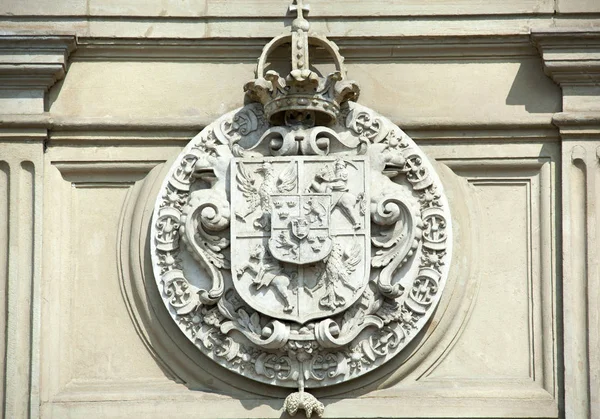 Exterior Del Edificio Muestra Histórico Escudo Armas Mancomunidad Polaco Lituana — Foto de Stock