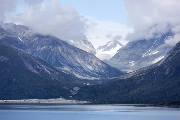 Ορεινό Τοπίο Στο Glacier Bay Εθνικό Πάρκο Αλάσκα — Φωτογραφία Αρχείου