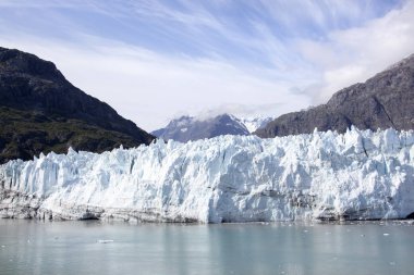 Glacier Bay Milli Parkı (Alaska bir buzul doğal görünümünü).