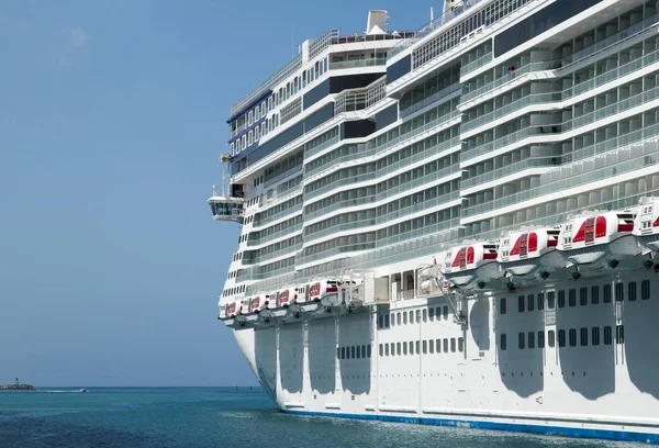 Voering Van Cruise Afgemeerd Nassau Hoofdstad Van Bahama — Stockfoto