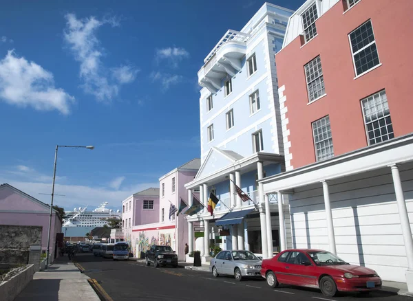Vista Nassau Rua Centro Com Navio Cruzeiro Fundo Bahamas — Fotografia de Stock