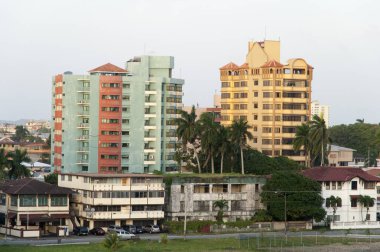 Konut (Panama kolon şehirde sabah erken görünümü).