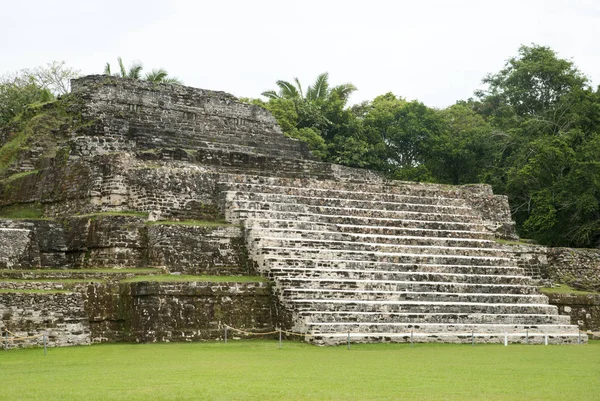 Maya-Ruinen von Altun ha — Stockfoto