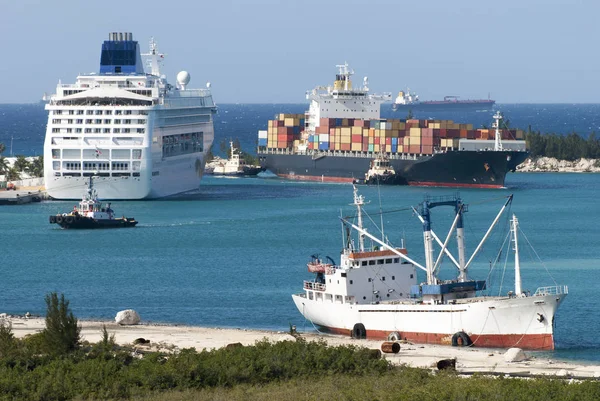 Grand Bahama's Island schepen — Stockfoto