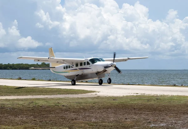 Belize City Airport Transportation — Stock Photo, Image