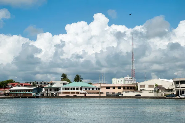 Vista Cidade Belize Beira Mar Sob Nuvens Pesadas Belize — Fotografia de Stock