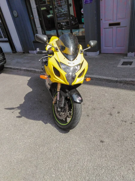 Yellow Sport Motorcycle Street — Stock Photo, Image