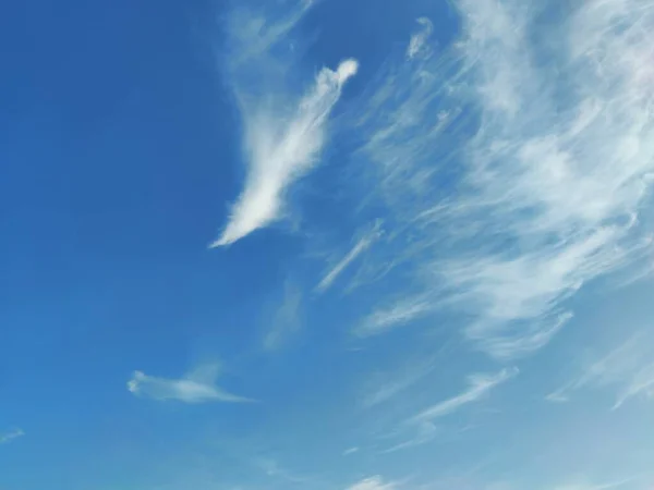 Blå Himmel Konsistens Med Vackra Vita Moln — Stockfoto