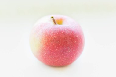 Apple beyaz arkaplanı kapat