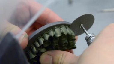 Adam kesim küçük ayrıntı çalışma diski disk 3d metal yazıcı için gördüm.