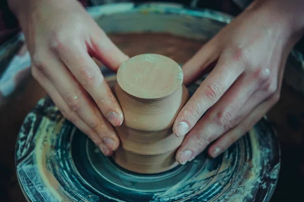 打造白粘土特写的陶瓷产品. — 图库照片