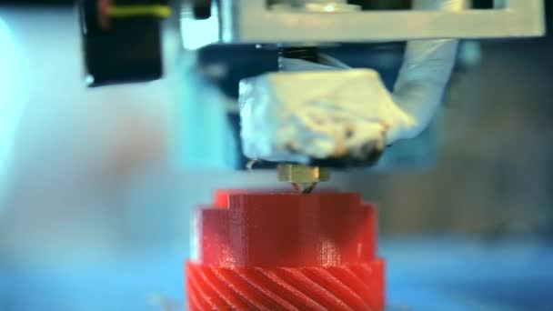 La stampante 3D tridimensionale automatica esegue la plastica. — Video Stock