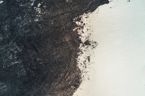 白地に黒のペイントのストローク — ストック写真