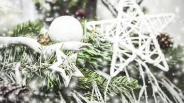 Dekoratif beyaz Noel ağacı yıldız