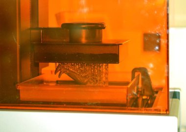 Stereolitografi DPL 3d yazıcı küçük ayrıntı ve sıvı damlalar oluşturur