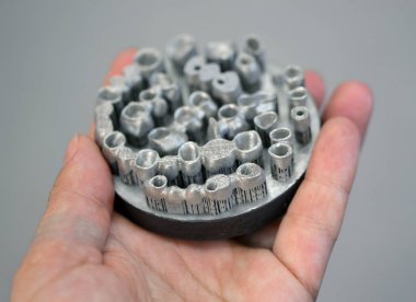 Metal 3d yazıcıya yazdırılan nesne