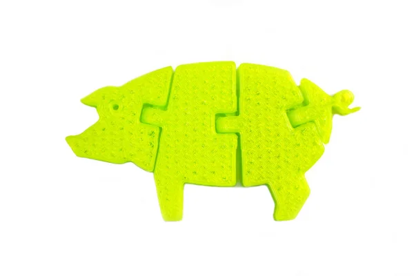 Objet jaune clair brillant en forme de jouet de porc imprimé sur imprimante 3D — Photo