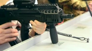 Ateşli silah submachine keskin nişancı tüfeği yüksek kalibreli silah