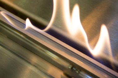 Modern biyo-şömine etanol gazı üzerine.