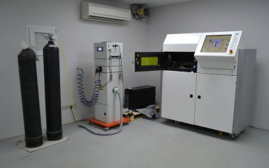 Bir lazer sinterleme makine metal için açık çalışma odası