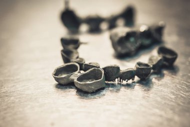 Metal için 3D yazıcıda diş kaplaması oluşturuldu