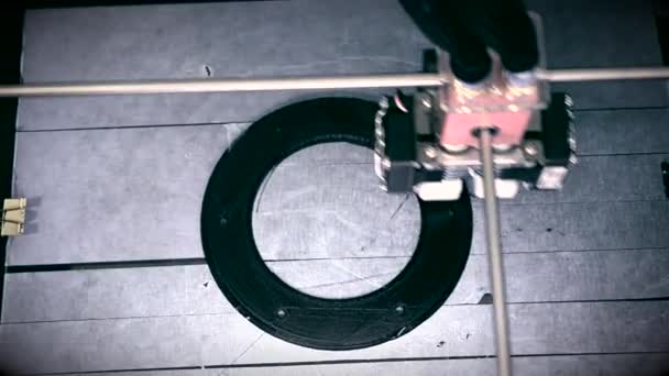 Impresora Trabajando Modelado Deposición Fundida Fdm Impresión Objeto Plástico Impresora — Vídeo de stock
