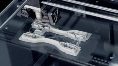 Otomatik üç boyutlu 3D yazıcı plastik gerçekleştirir.