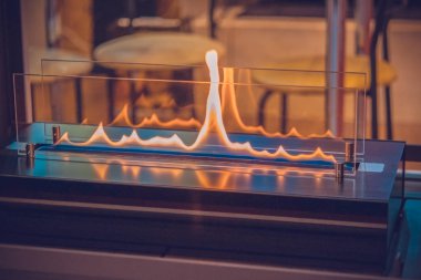 Etanol gaz Biofireplace yanığı. Çağdaş Dağı biyoyakıt