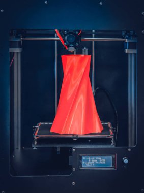 Otomatik üç boyutlu 3D yazıcı plastik gerçekleştirir.