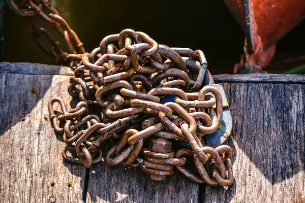Old rusty iron chain — Stock Photo, Image