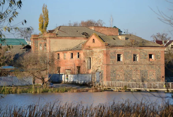 Ancien bâtiment abandonné — Photo