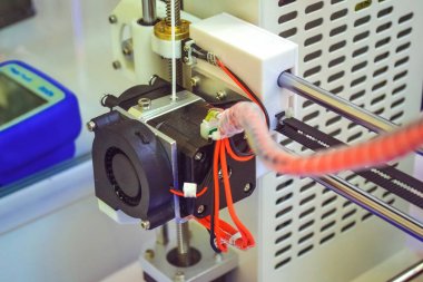 Nesneler 3D yazıcı tarafından yazdırıldı.