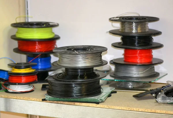 Spoelen met kunststof voor 3D-printer — Stockfoto