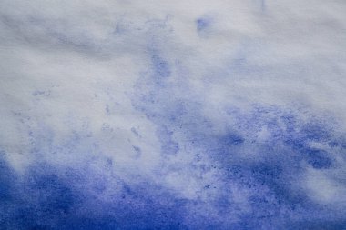 Mor beyaz kağıda mürekkep lekesi makro