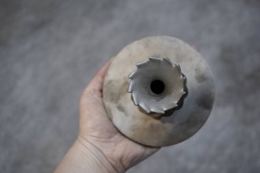 Metal tozundan metal 3D yazıcıya basılmış nesne.