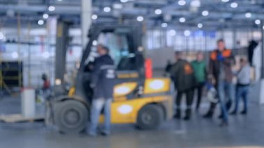 Büyük bina içinde inşaat işleri