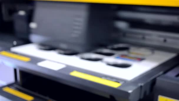 Groot formaat printer werkt — Stockvideo