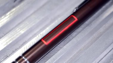 Lazer oyma ile-metalleri