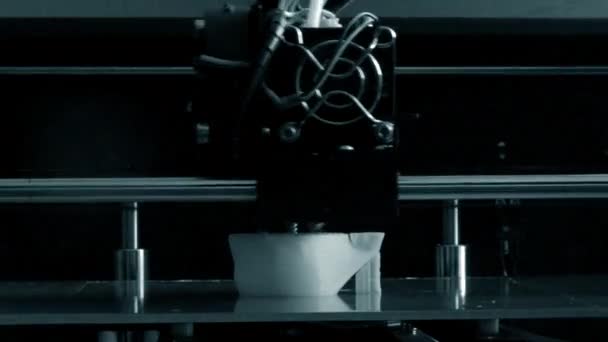 Impresora 3D trabajando. Modelado de deposición fundida — Vídeos de Stock