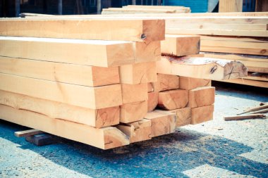 Bıçkıhane. Bir kereste atölyesindeki kereste tahtaları için depo.