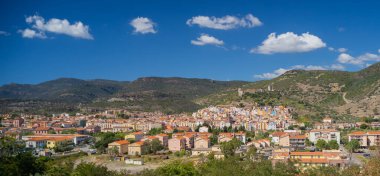 Sardunya 'daki Bosa köyünün panoramik manzarası