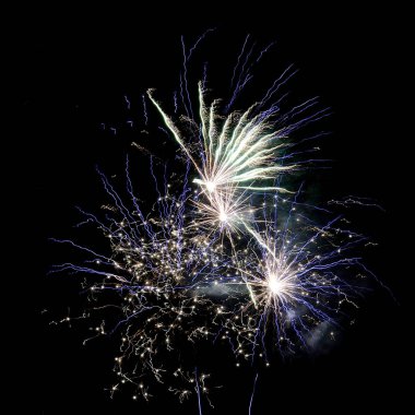 # Gökyüzünü ışık havai fişek.