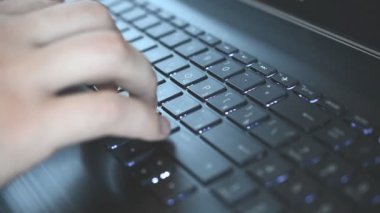 Rus abc ile yazarak klavye laptop