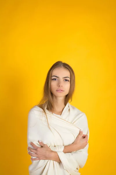 Mulher bonita jovem — Fotografia de Stock